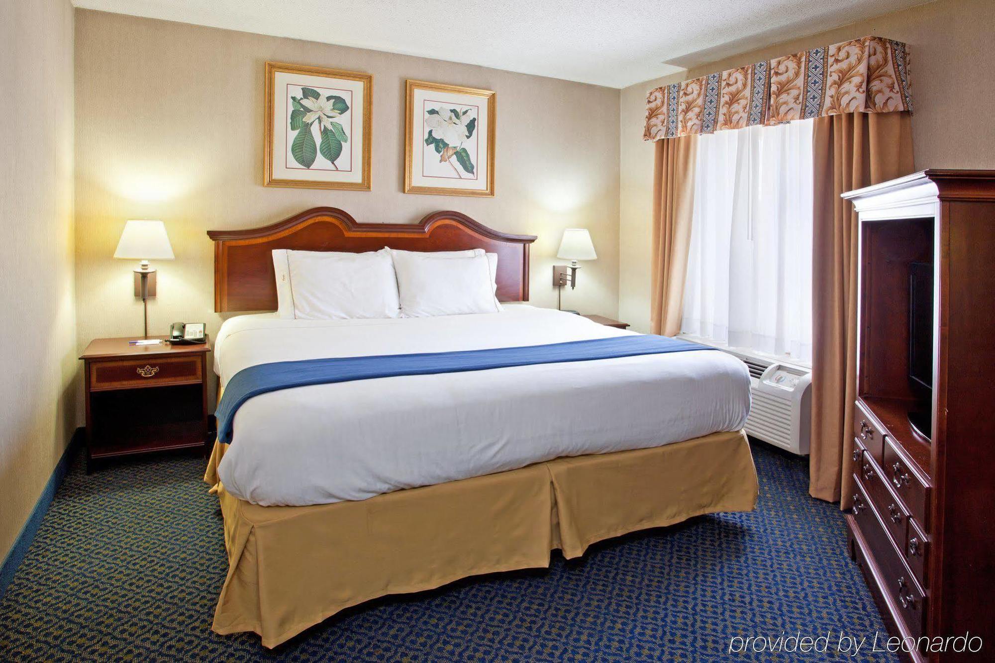 Clarion Inn Pittsburgh Cranberry Cranberry Township Room photo